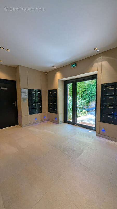 Appartement Cannes 1 pièce(s) 28.34 m2 vente à terme libre - photo 2