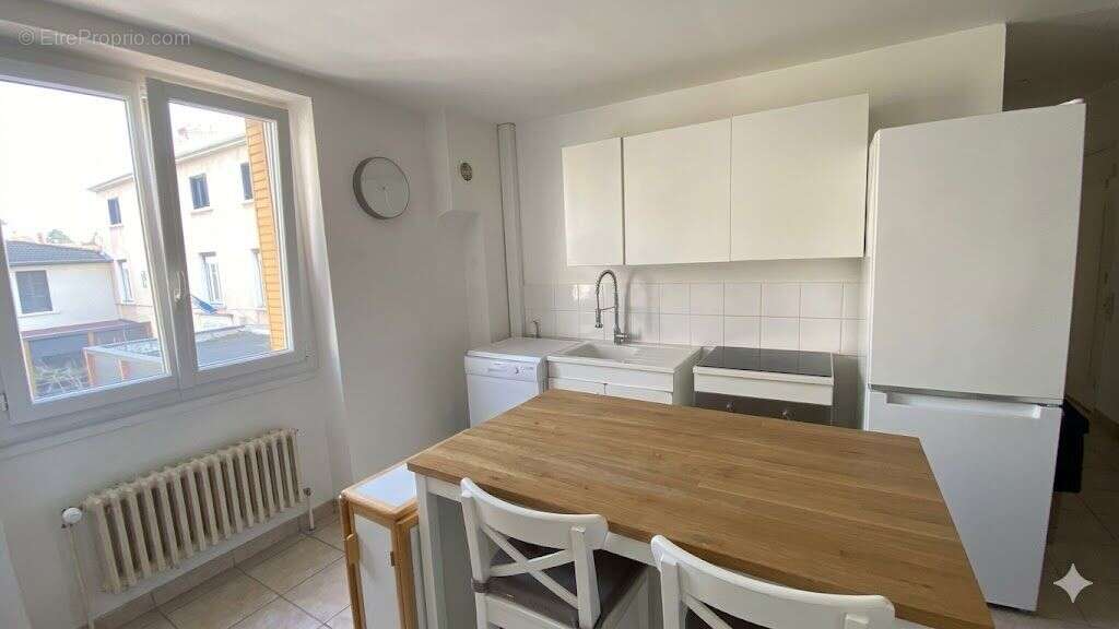 Appartement à FONTAINES-SUR-SAONE