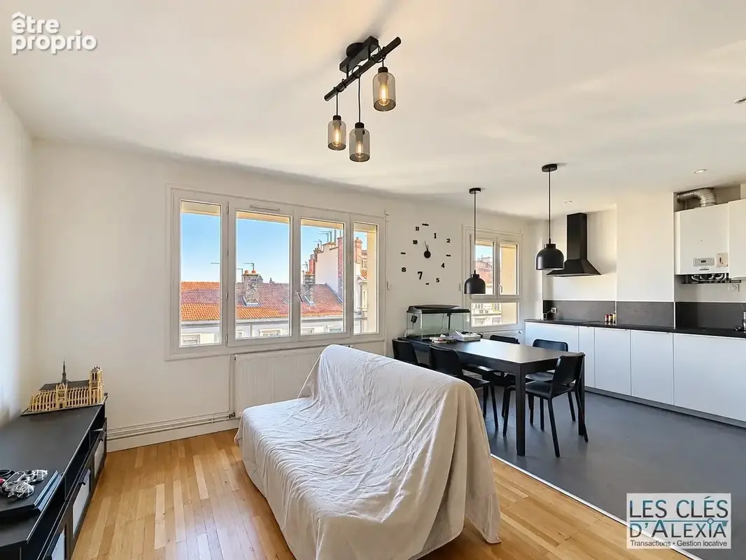 T4 de 76,56 m² -  avenue berthelot lyon 7 avec cave - photo 2