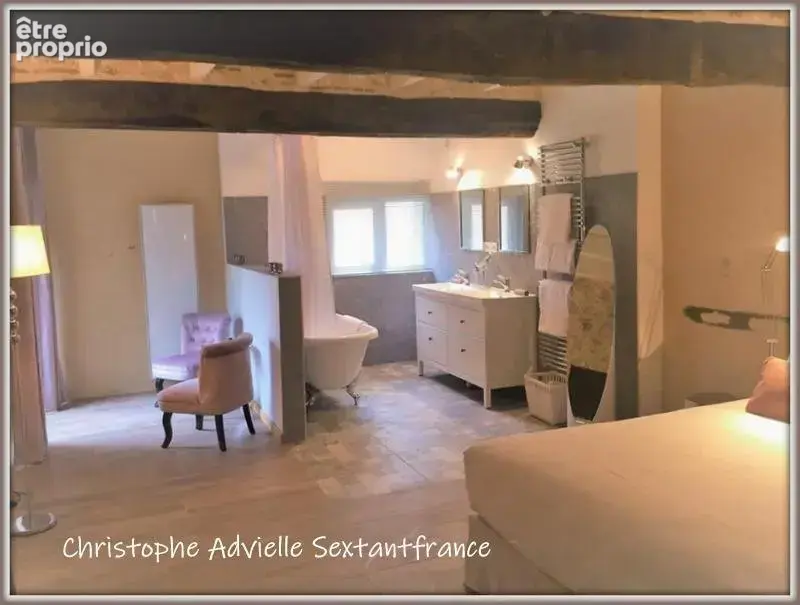 Ensemble immobilier, habitation 230 M2, 5 chambres d'hôtes, 2 gîtes, piscine sur 1 Ha - photo 18