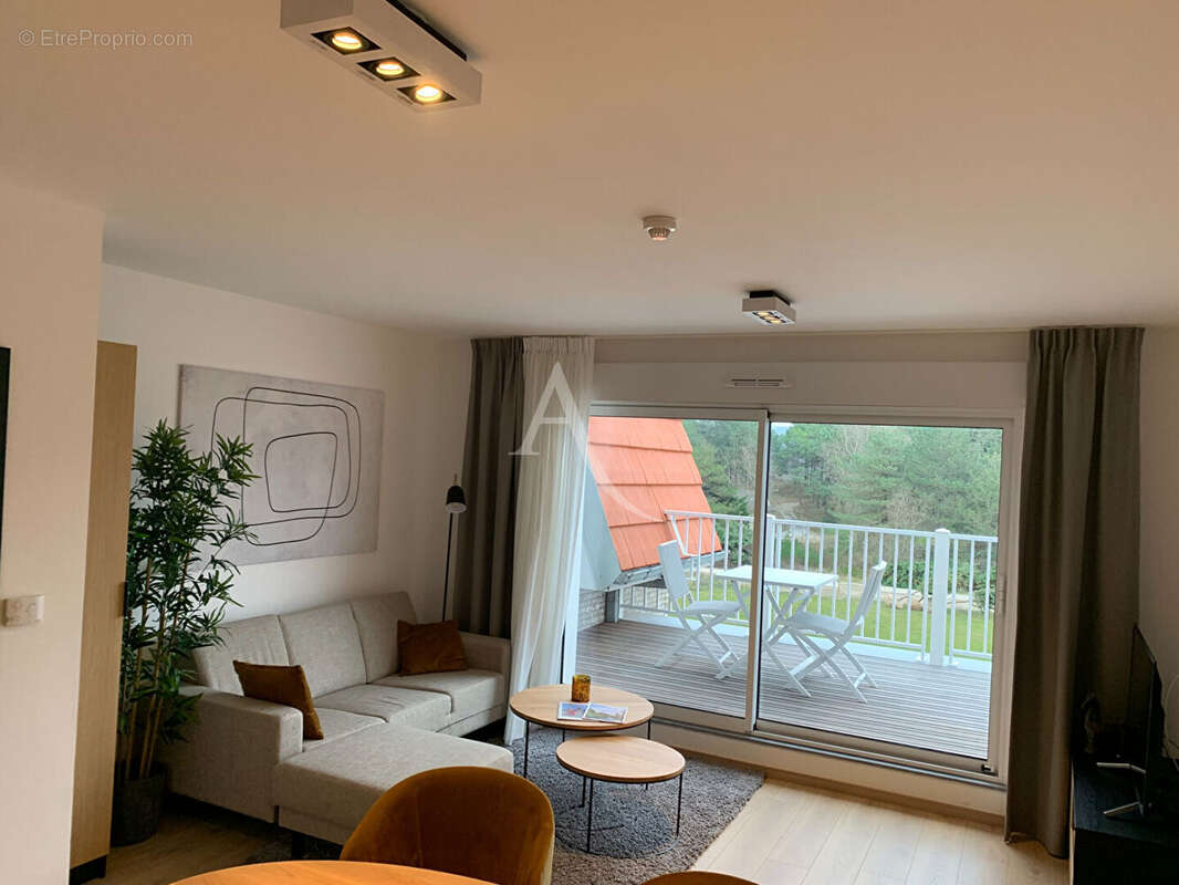 Appartement à CAMIERS