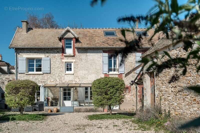 Maison à SAULX-MARCHAIS