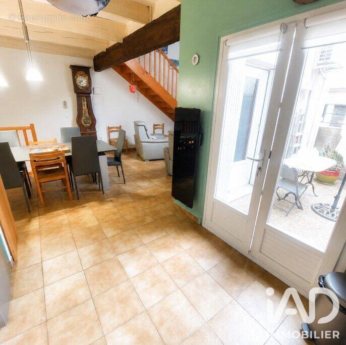 Photo 1 - Maison à GENERAC
