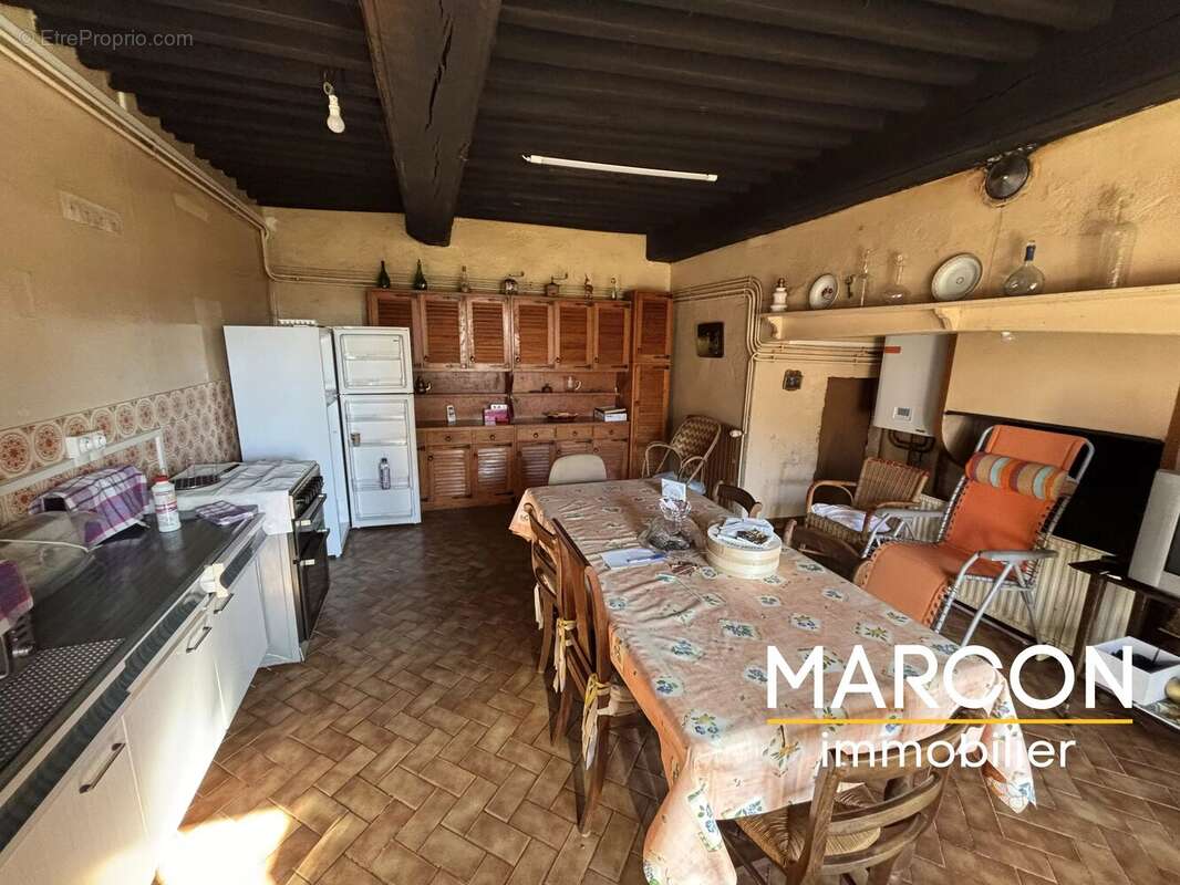 Vente maison secteur flayat - photo 5