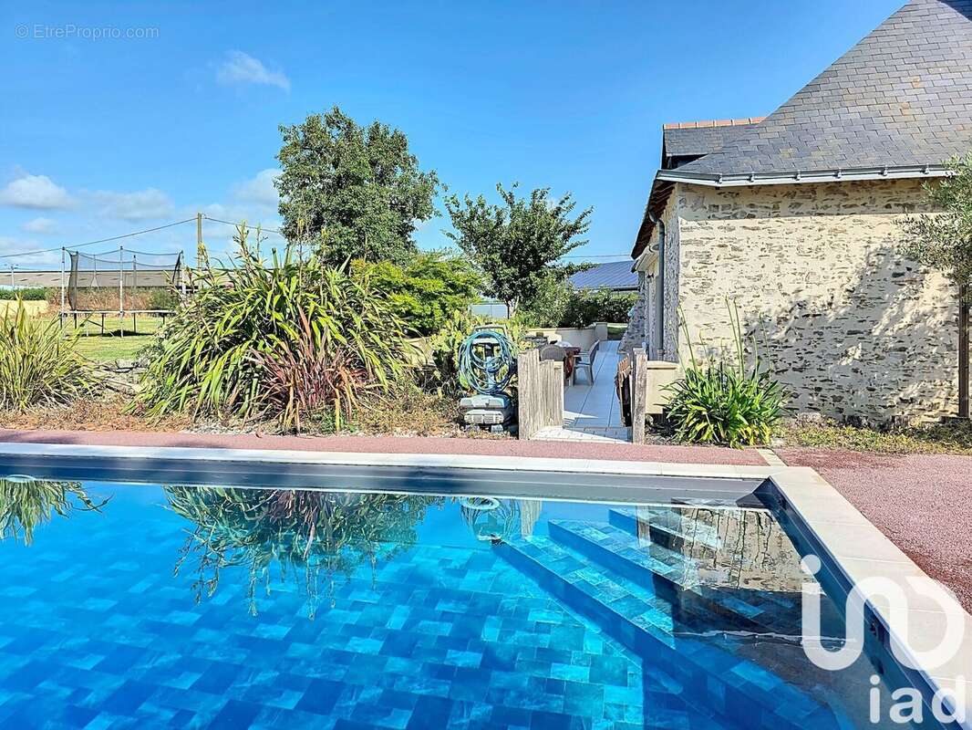 Photo 2 - Maison à DENEE