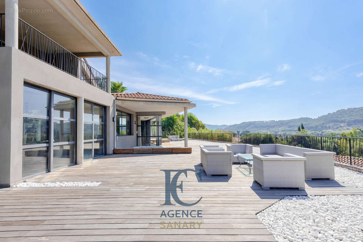 Maison à LA CADIERE-D&#039;AZUR