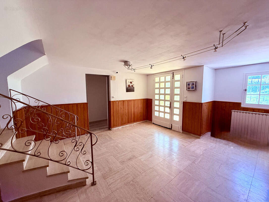 Grande Maison Familiale Lusigny 8 pièce(s) 306.57 m² - photo 10
