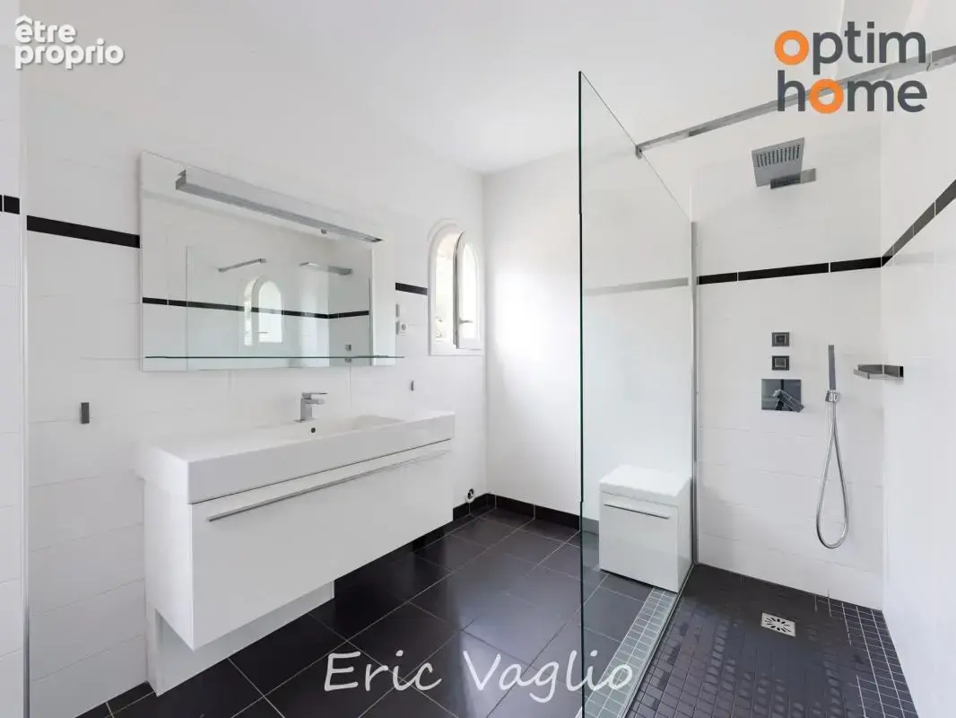 BOUC-BEL-AIR – Villa 169 m², 4 chambres, piscine, terrain 1 257 m² + sous-sol 100 m² + Atelier 30 m2 - photo 16