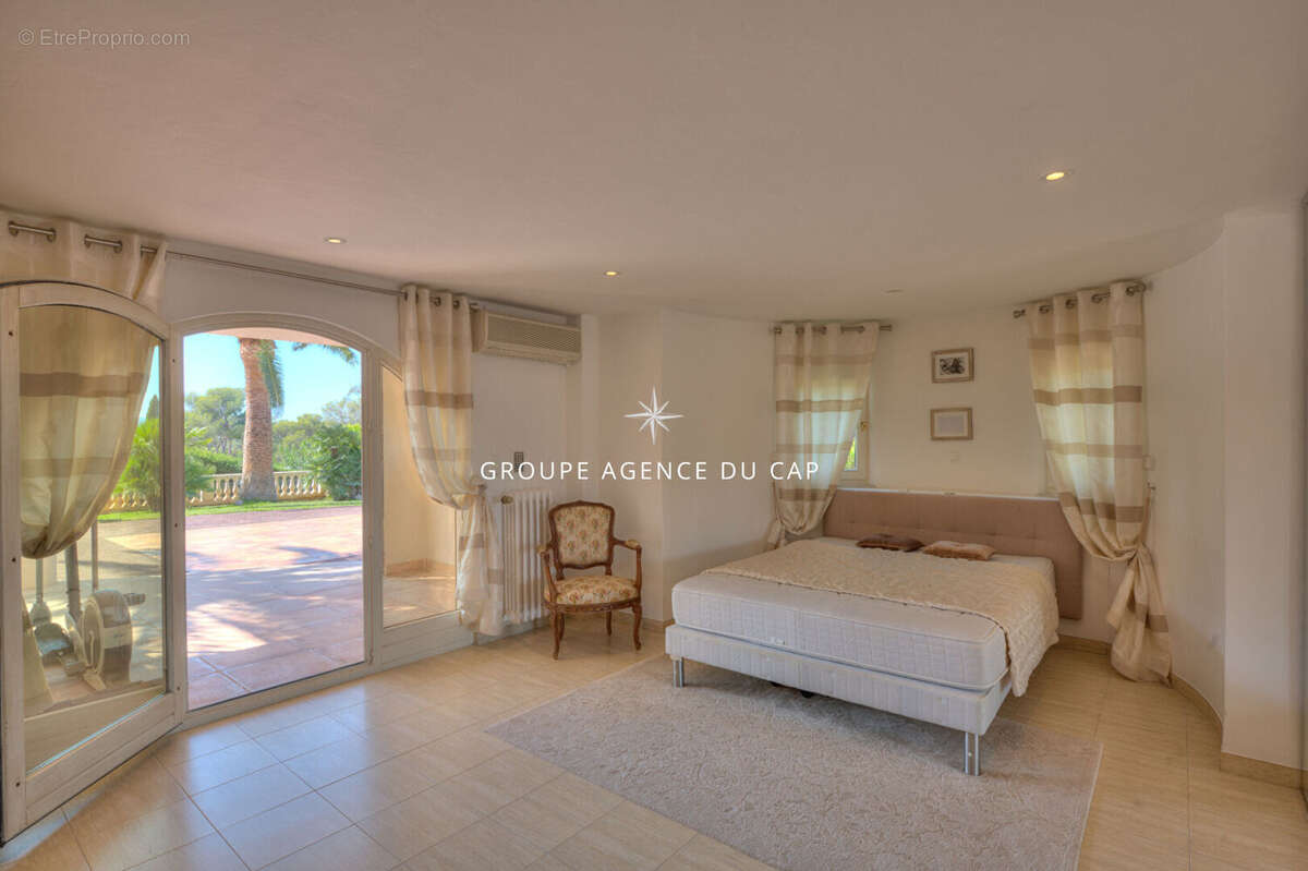 Maison à SAINT-RAPHAEL