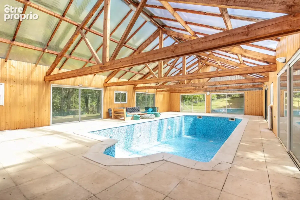 Maison individuelle de plain-pied type t5 avec garage, caves, combles aménageables et plus de 8 200 m2 de terr - photo 2