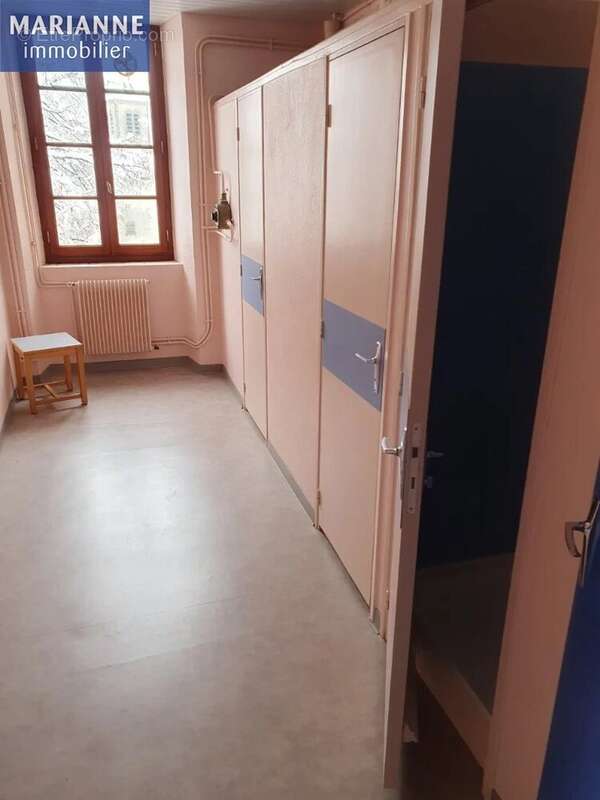 Commerce à VILLEFRANCHE-DE-PANAT