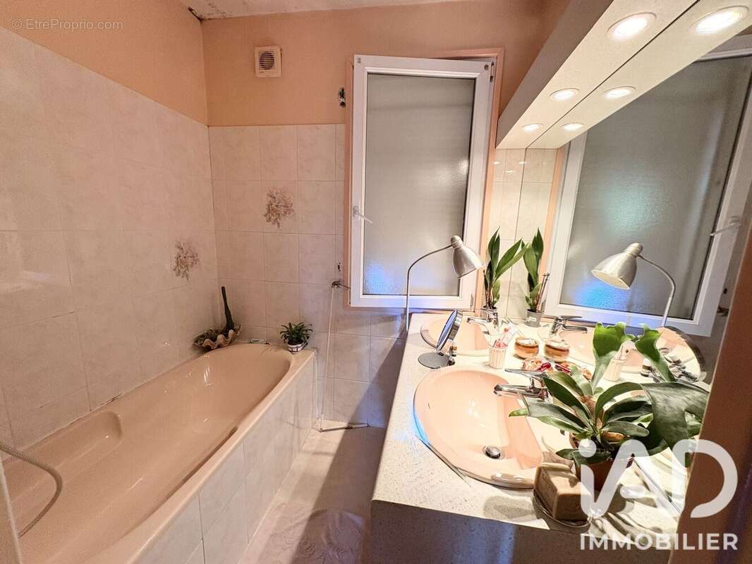 Maison 112 m² à Venansault  - photo 6