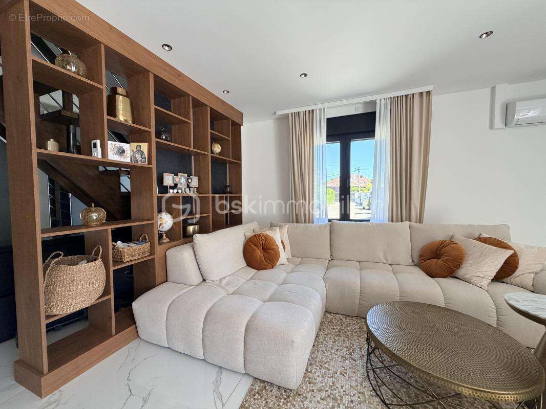 Sublime maison sur 3 niveaux, 4 chambres, une piscine et de très beaux matériaux - photo 21