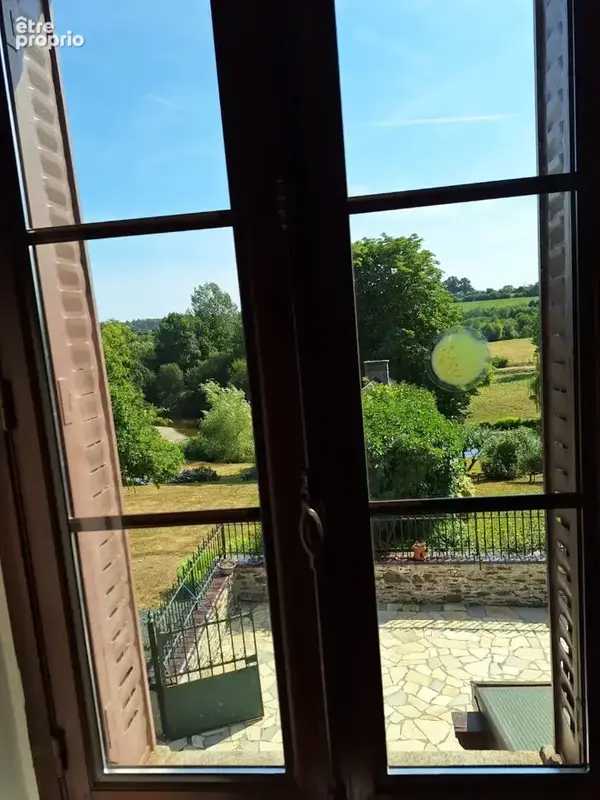 A vendre - Maison en pierre avec jardin bordé par la Vire - Saint-Lô - photo 10