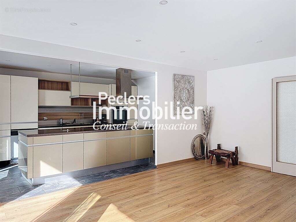 Appartement à RUEIL-MALMAISON
