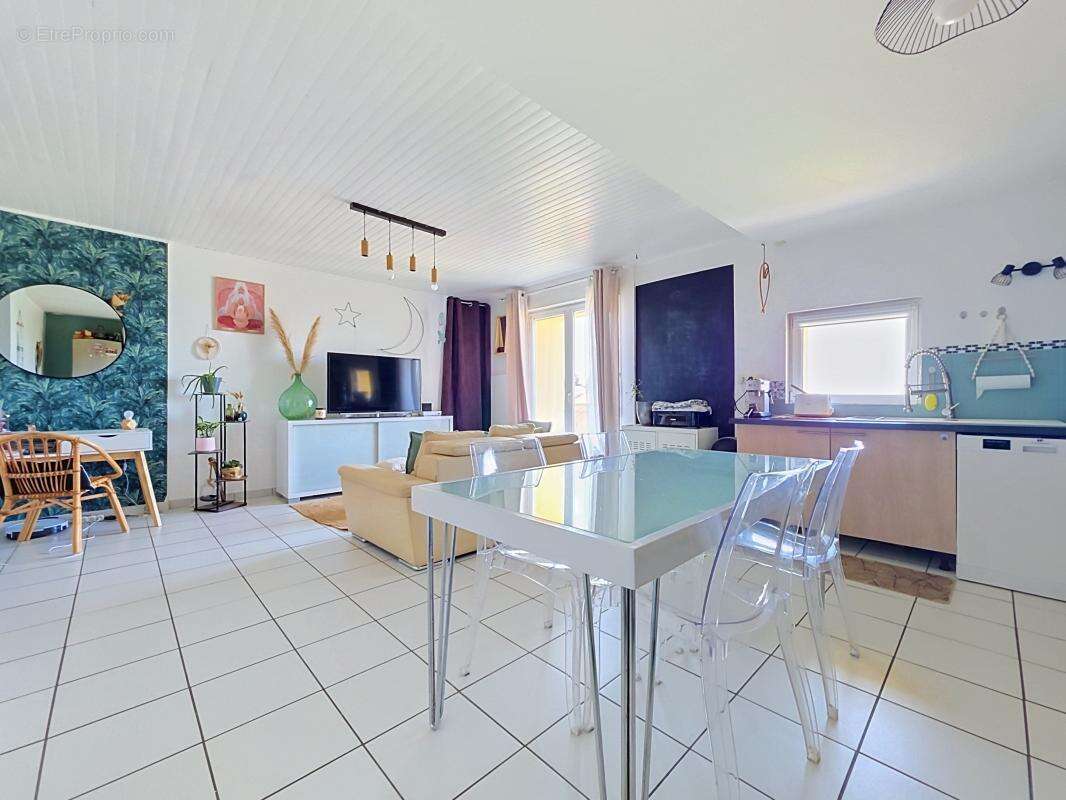 Appartement à DIEMOZ