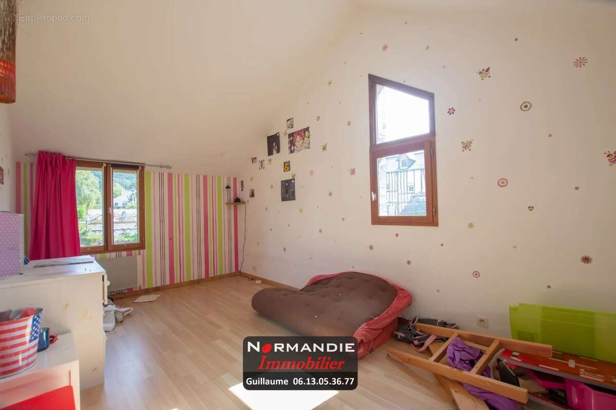 Maison à SAINT-MARTIN-DE-BOSCHERVILLE