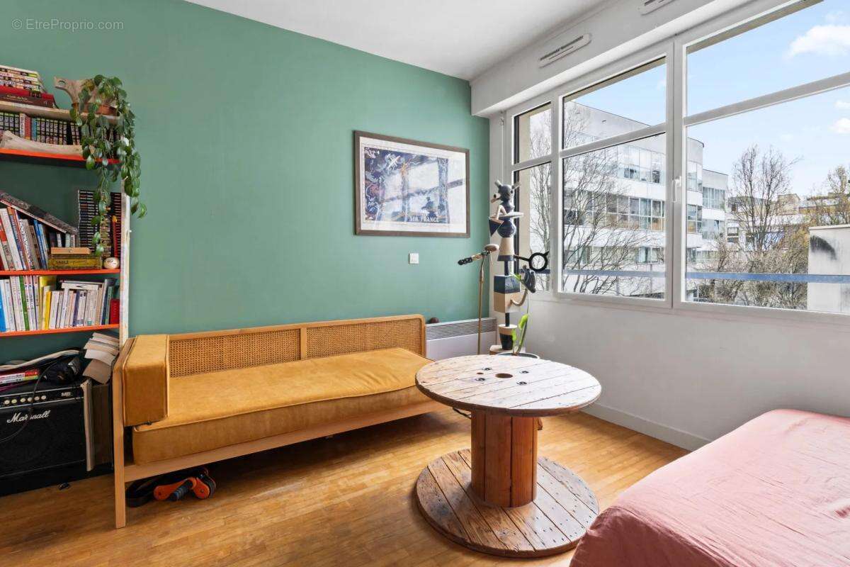 Appartement à PARIS-11E