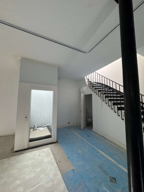 Appartement à PARIS-3E