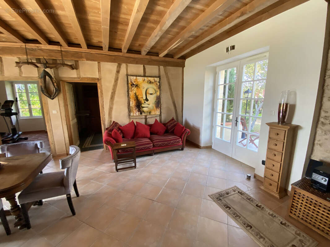 Appartement à CAZAUBON