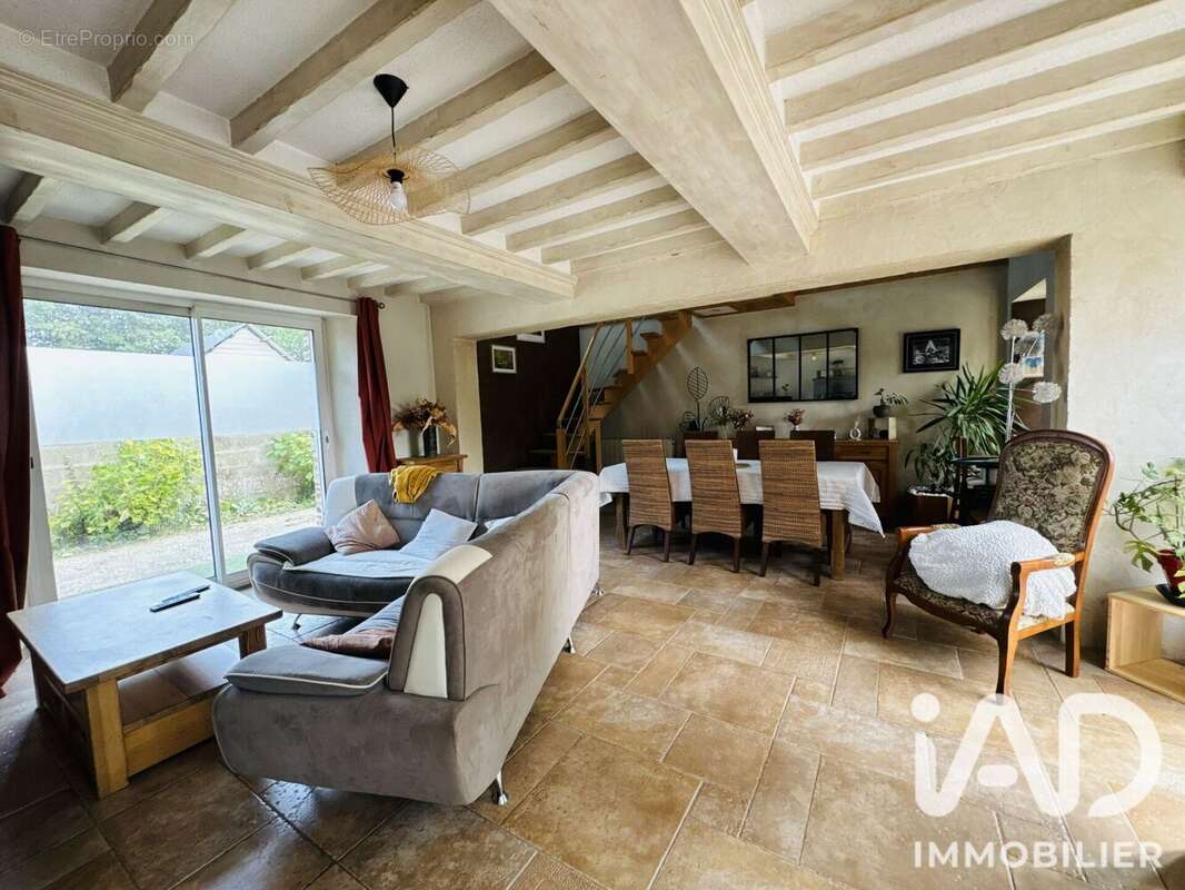 Maison 136 m² à Saint-Georges-D'elle  - photo 5