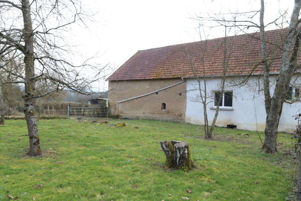 Maison à DRACY-SAINT-LOUP