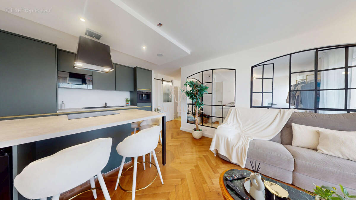 Appartement à SAINTE-SUZANNE