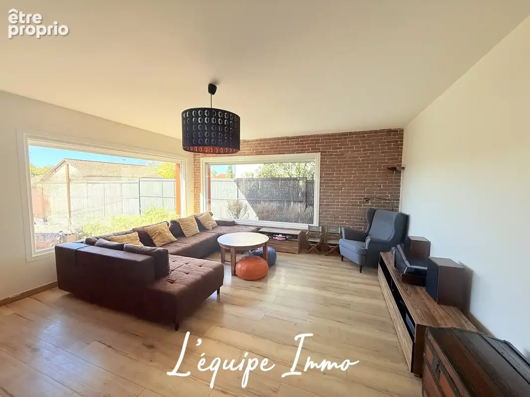Coup de Coeur! Maison T5 plain-pied de 145 m2 avec Garage et piscine - - photo 3