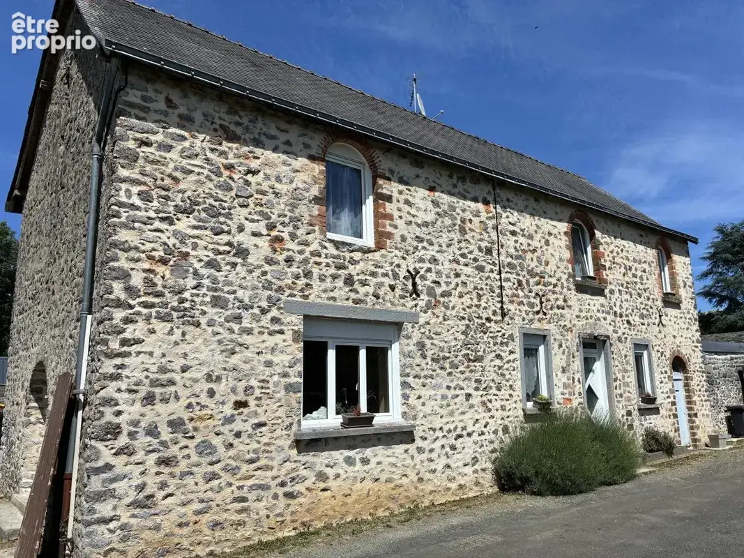 Maison à SOULGE-SUR-OUETTE