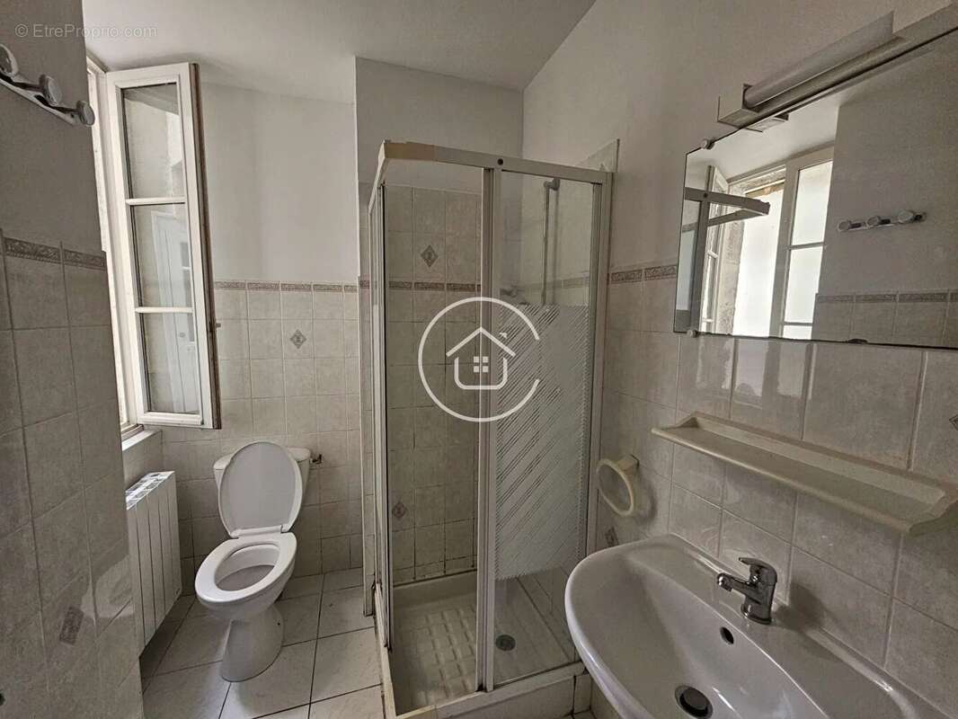 Appartement  type 2 Centre ville - photo 6