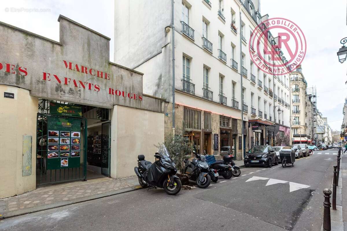 Appartement à PARIS-3E