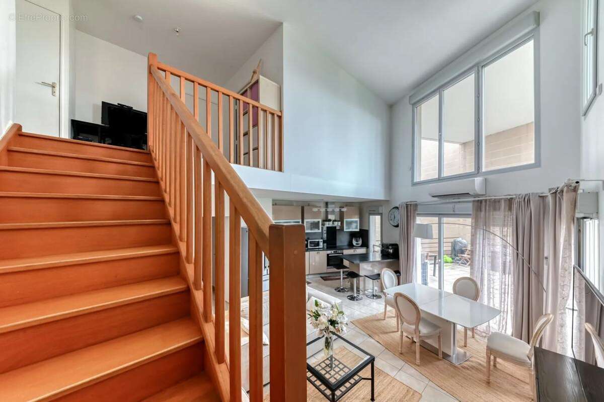 Appartement à VAULX-EN-VELIN
