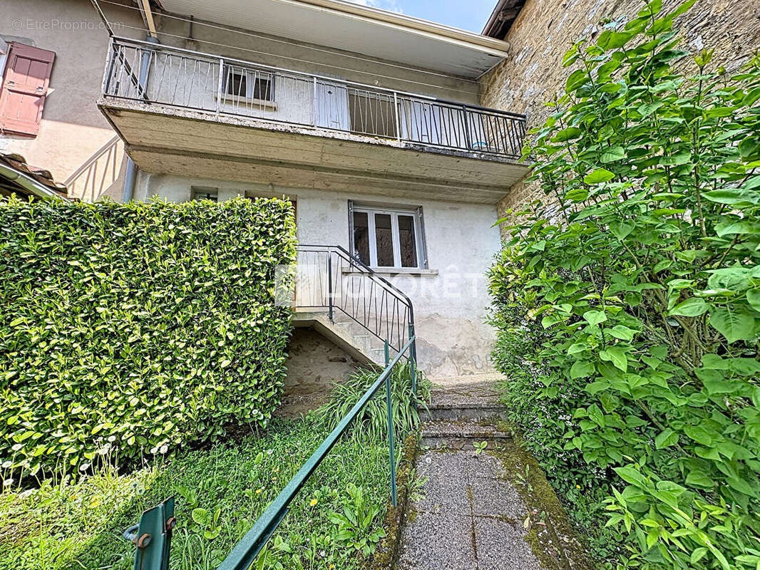 Maison à COLIGNY