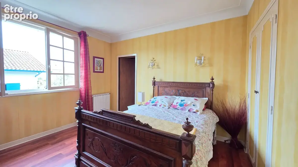 Anglet Maison de 202 m²  9 pièces  Fort potentiel - photo 5