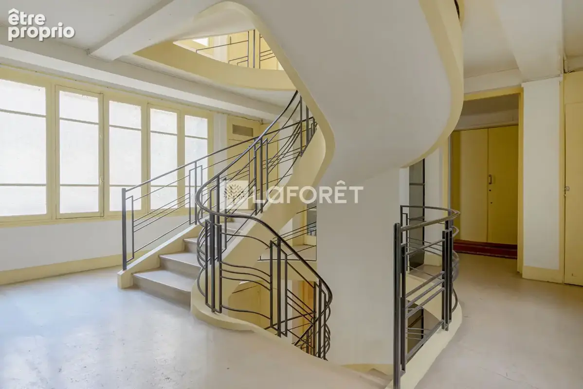 Calme et lumineux  - beaux volumes - seconde chambre possible - photo 7
