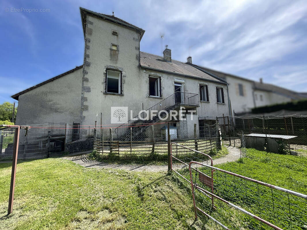 Maison Saint Lamain à fort potentiel , 4 pièce(s) 139m² - photo 17