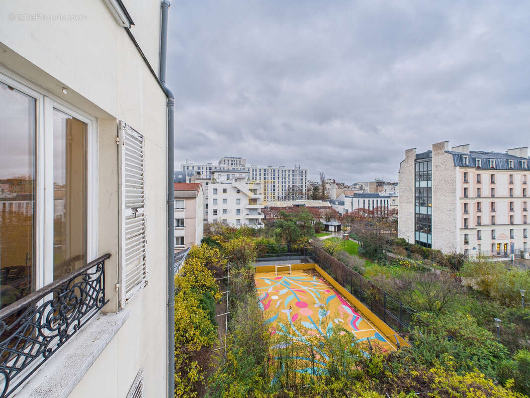 Appartement à PARIS-14E