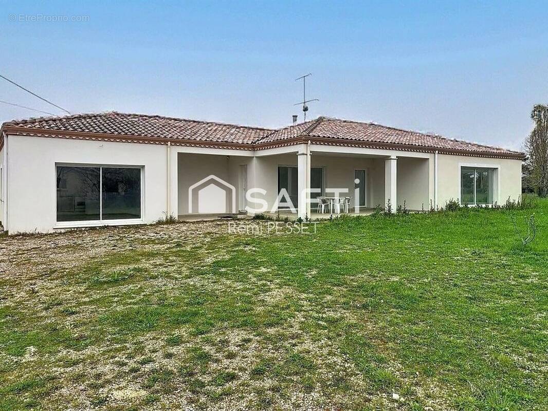 Photo 1 - Maison à CASTELSARRASIN