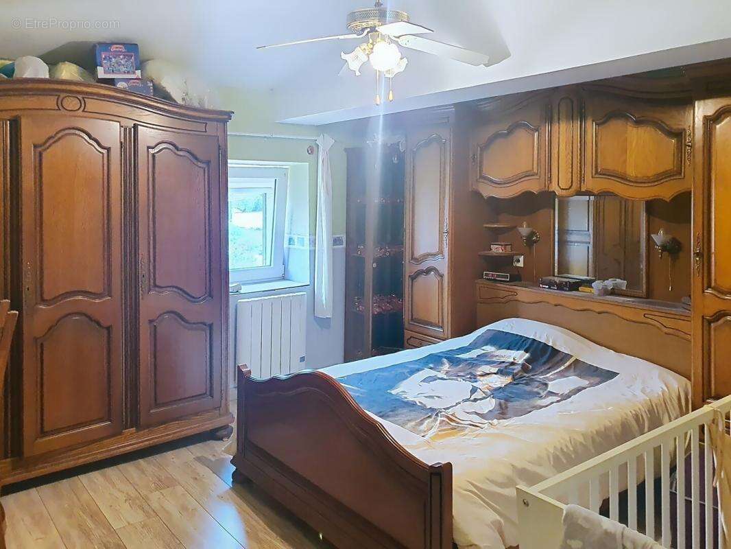 Maison à CHAVAGNES-LES-REDOUX