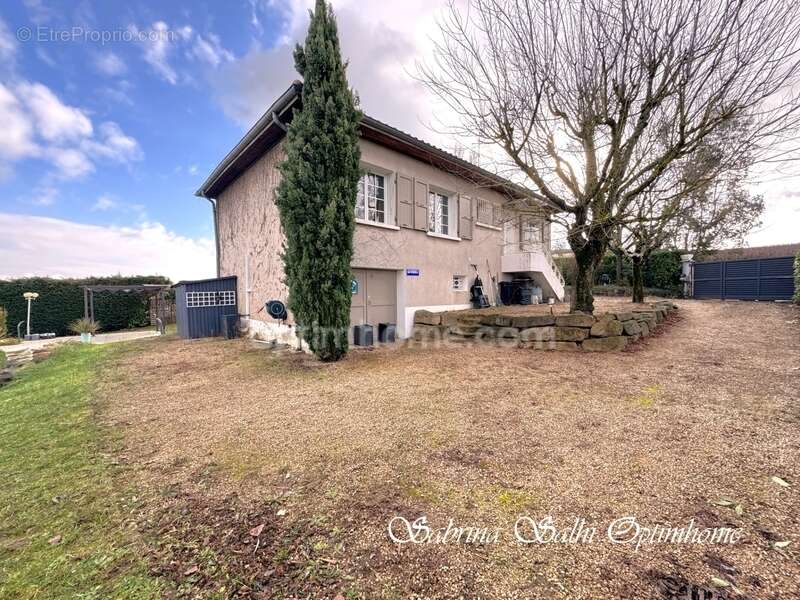 Maison à CERCIE