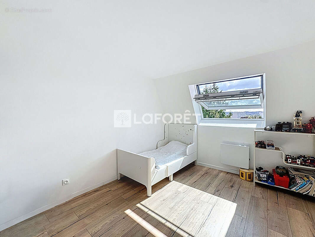 Maison à BONNEUIL-SUR-MARNE