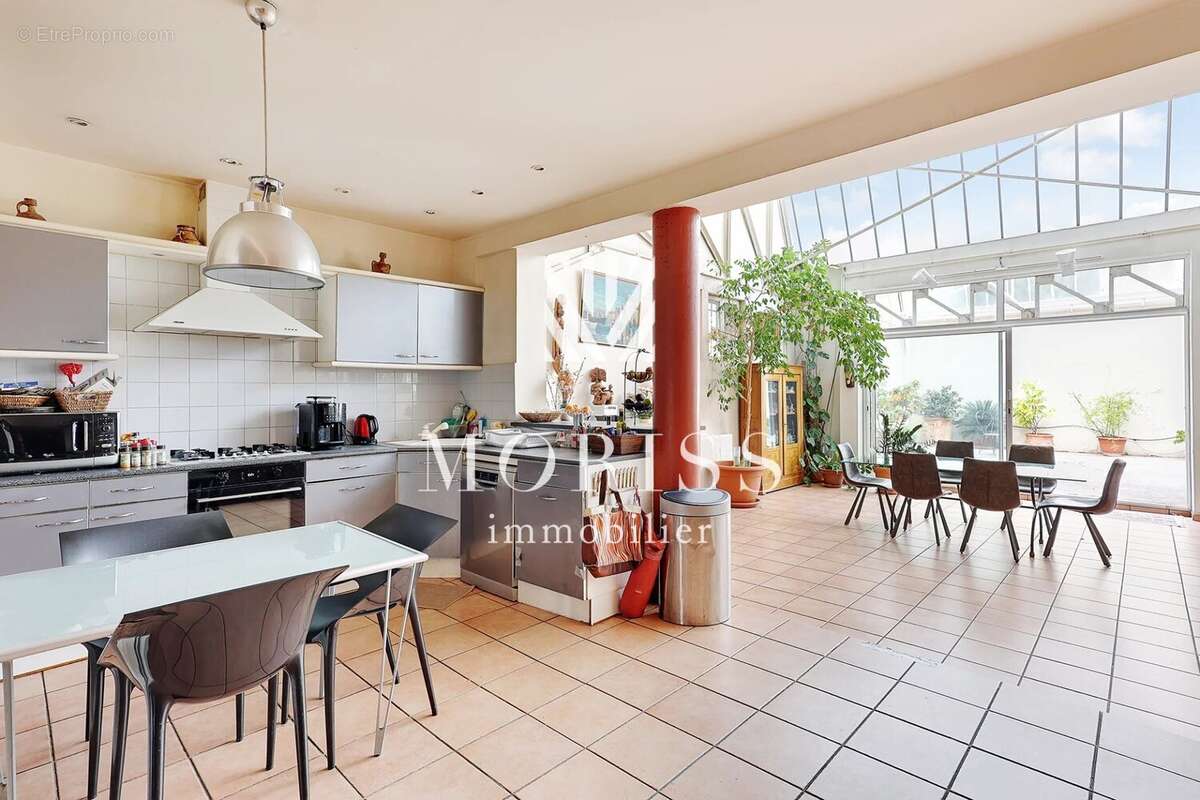 Maison à CHARENTON-LE-PONT