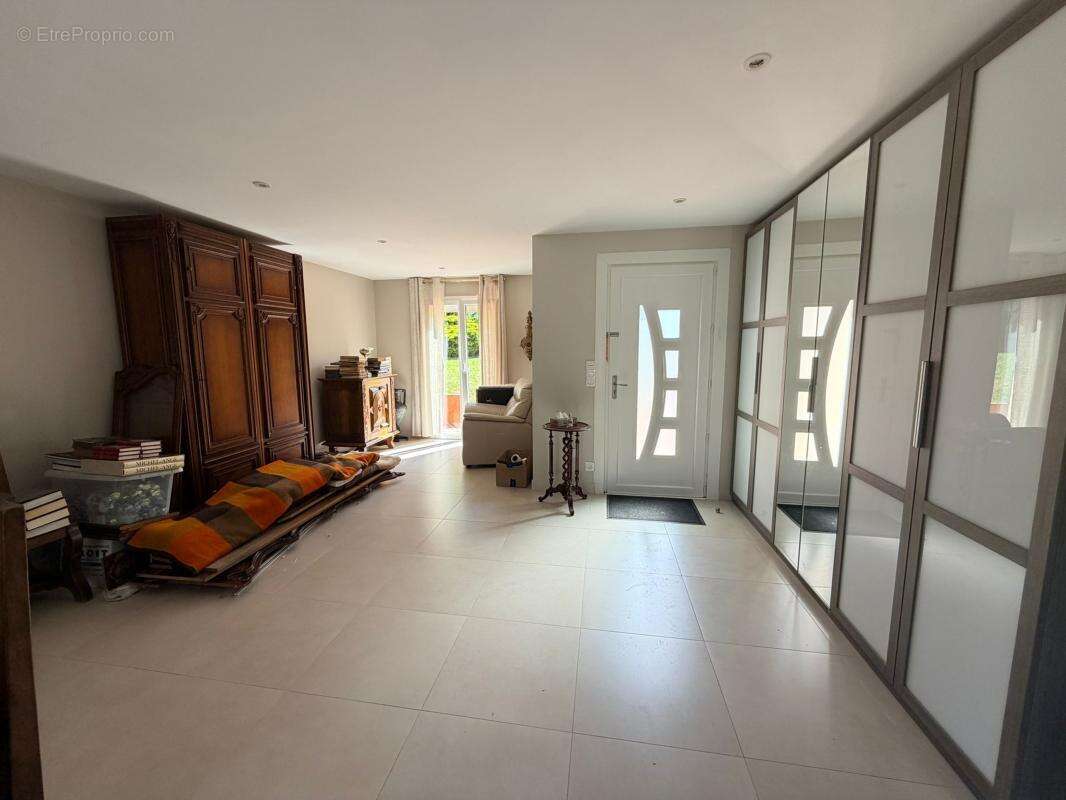 Maison à COUILLY-PONT-AUX-DAMES