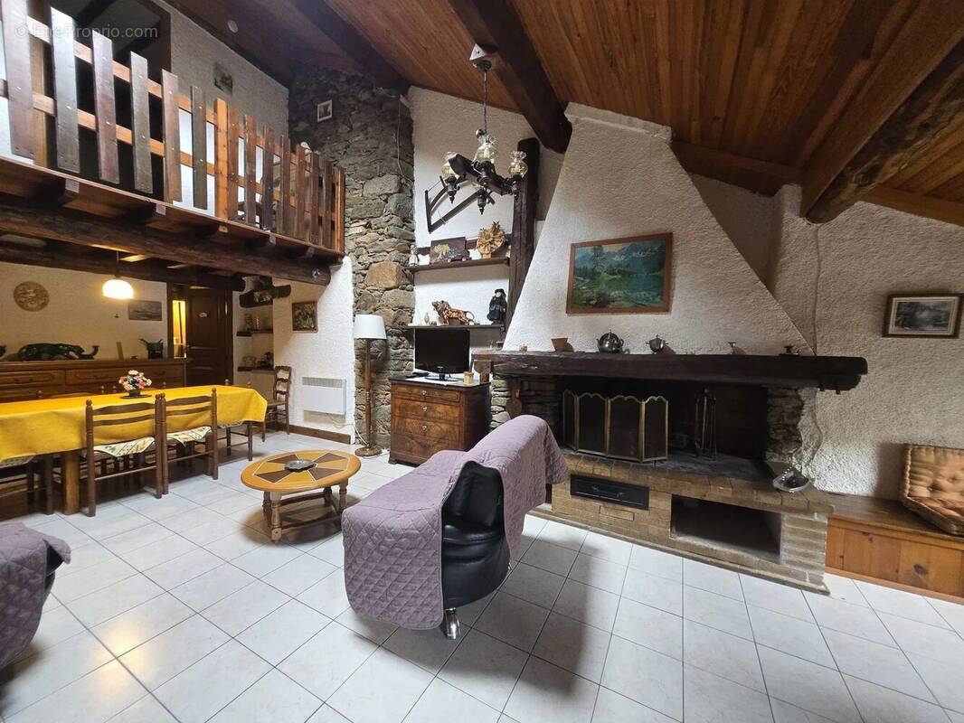 Maison à FONTRABIOUSE