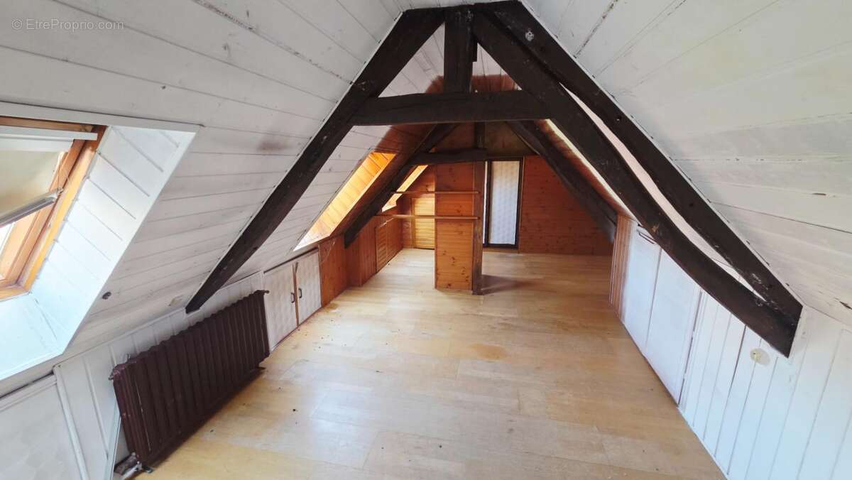 Maison 11 pièces / 256 m² / 199 000 EUR / NOYELLE-VION - photo 7