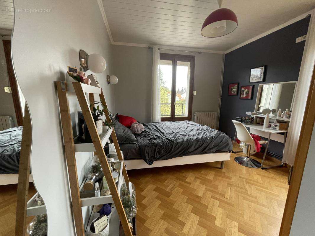 Maison 311 m² à Varennes-Jarcy  - photo 12