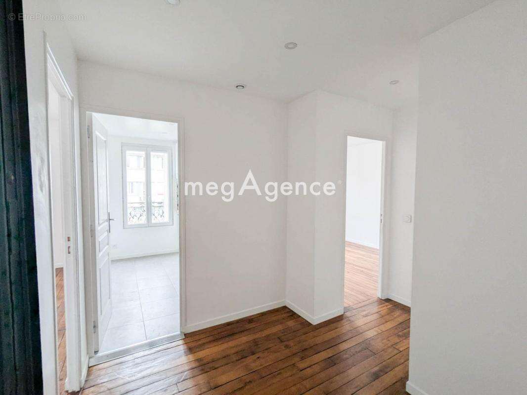 Appartement à PARIS-17E