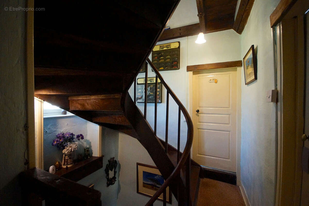 Maison à NOTRE-DAME-DE-CENILLY