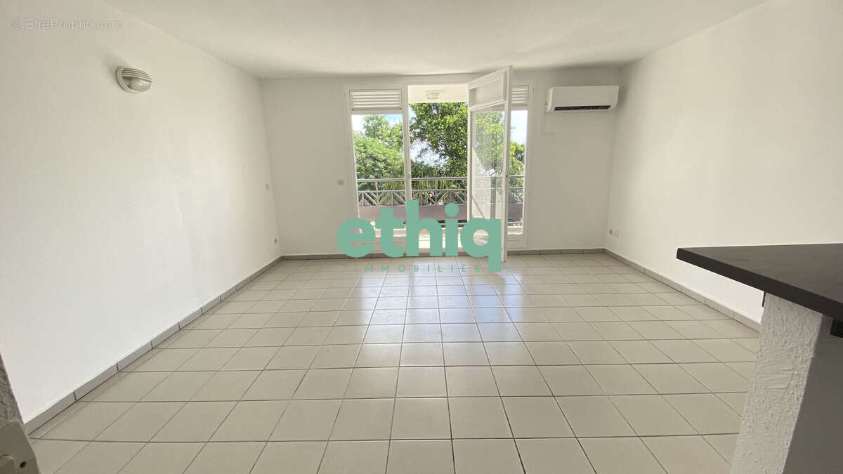 Appartement à LE GOSIER