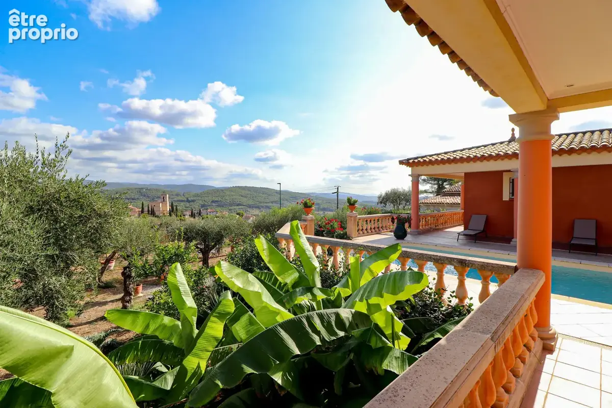 Exclusivite villa traditionnelle tout de plain pied 142m2 avec piscine et vue panoramique - photo 10